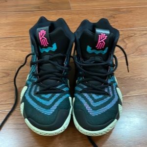 Kyrie 4 80s decade pack